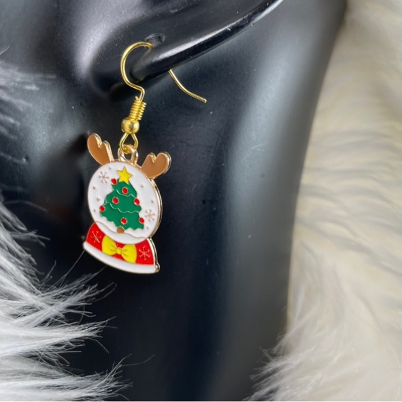 Christmas Globe Enamel Charm Hand Crafted - Picture 2 of 5